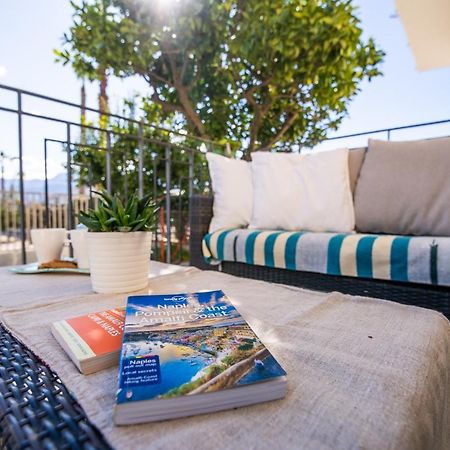 Familiaris Pompei Holiday Home Ngoại thất bức ảnh